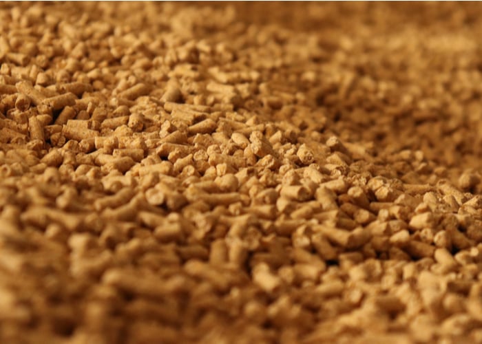 animal feed requirements in feed pellets