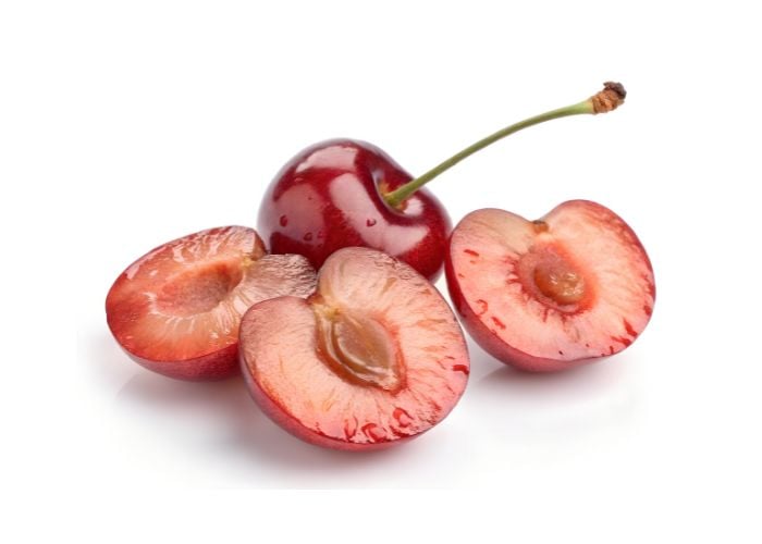 can chickens eat a cherry